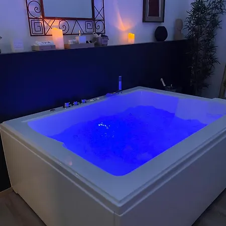 Dual Apartment *